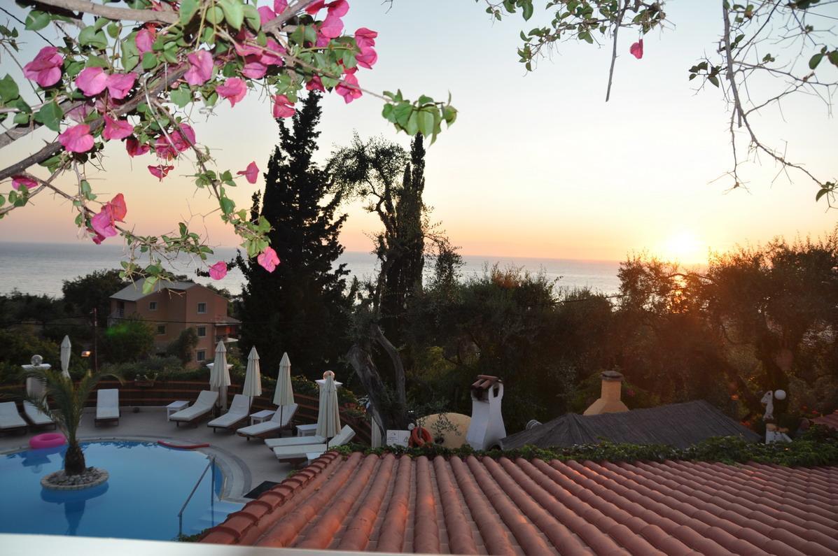 Apartamento Agios Gordios Stevens On The Hill Exterior foto