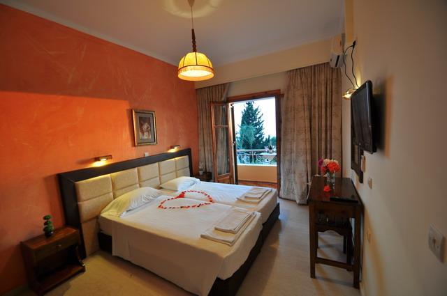Apartamento Agios Gordios Stevens On The Hill Exterior foto
