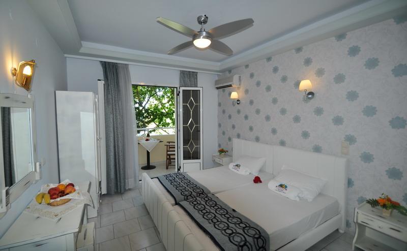 Apartamento Agios Gordios Stevens On The Hill Exterior foto