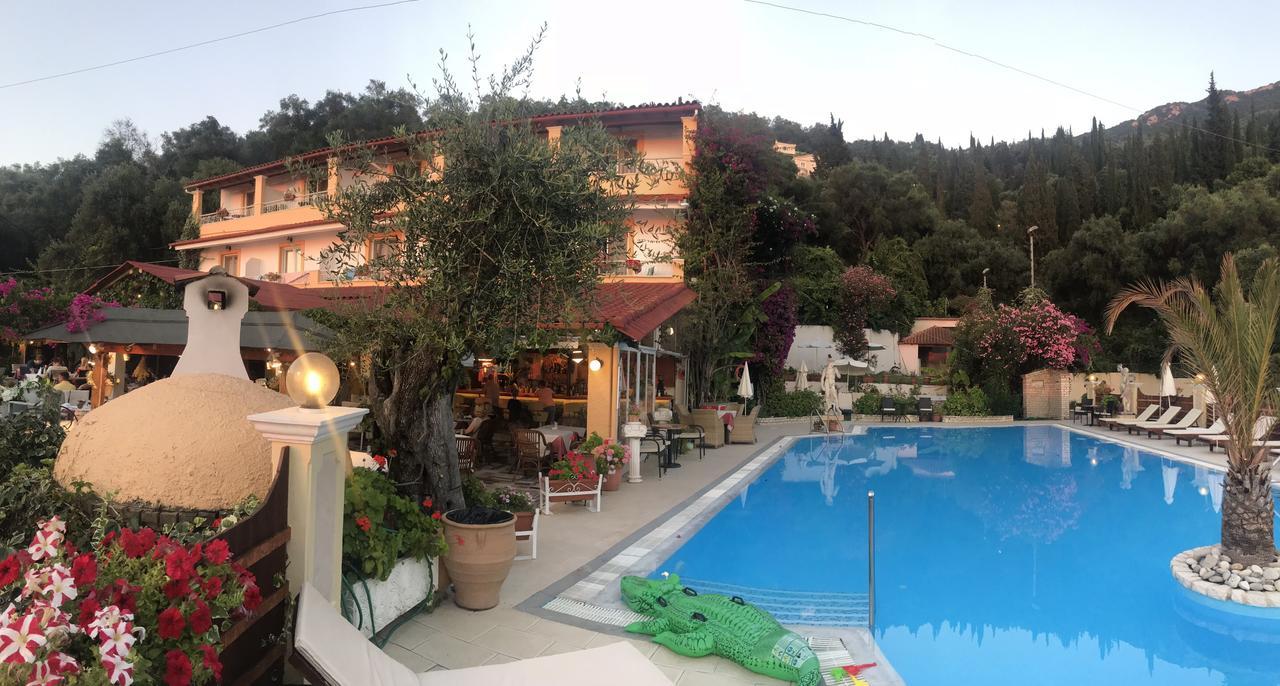 Apartamento Agios Gordios Stevens On The Hill Exterior foto